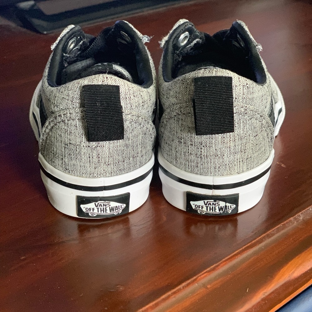 Vans - Picture 4 of 4